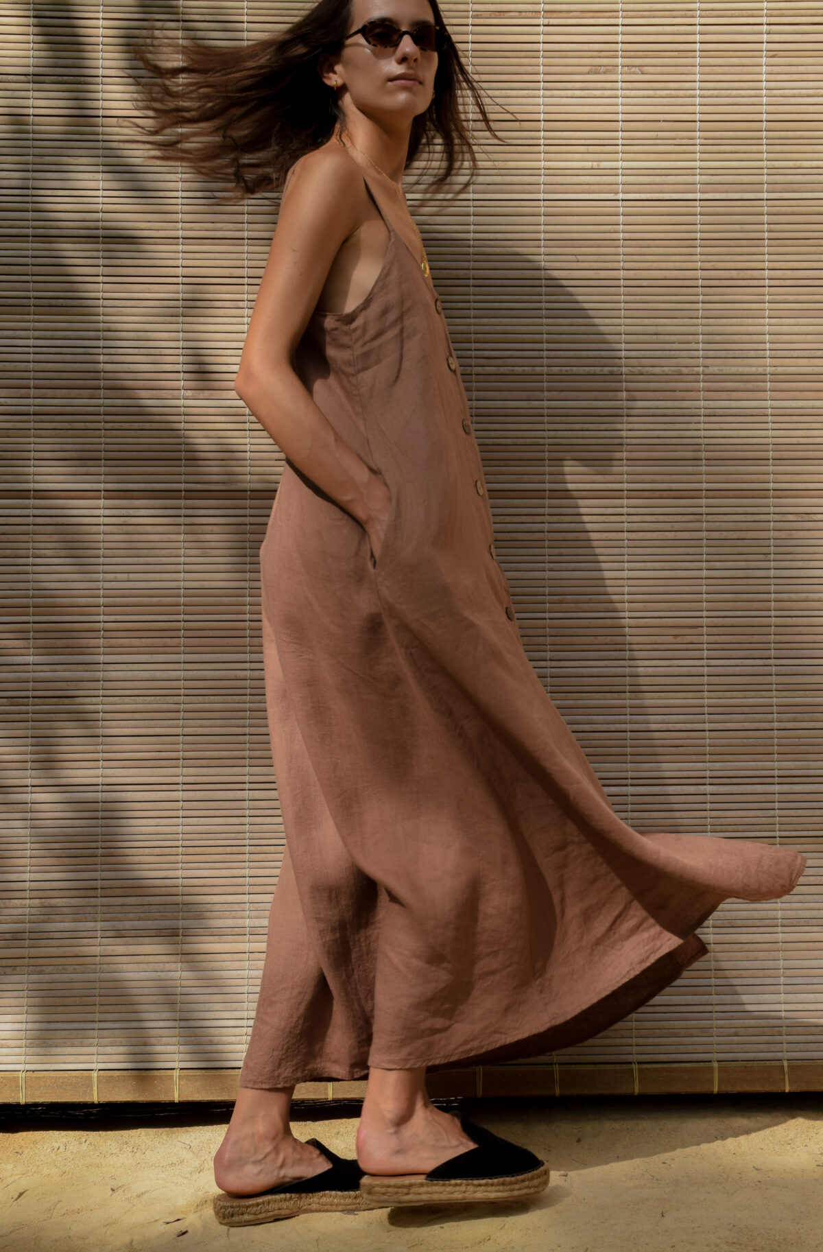 LINEN CLASSY MAXI DRESS - SOIL - obrazek 7