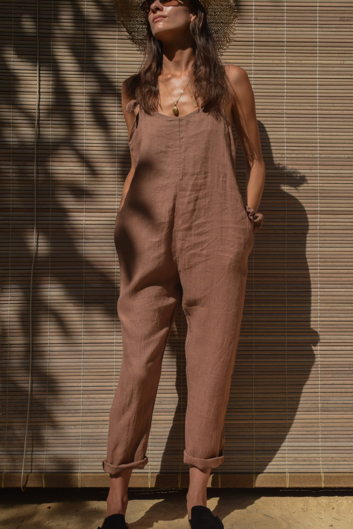 LINEN JUMPSUIT - SOIL - obrazek 5