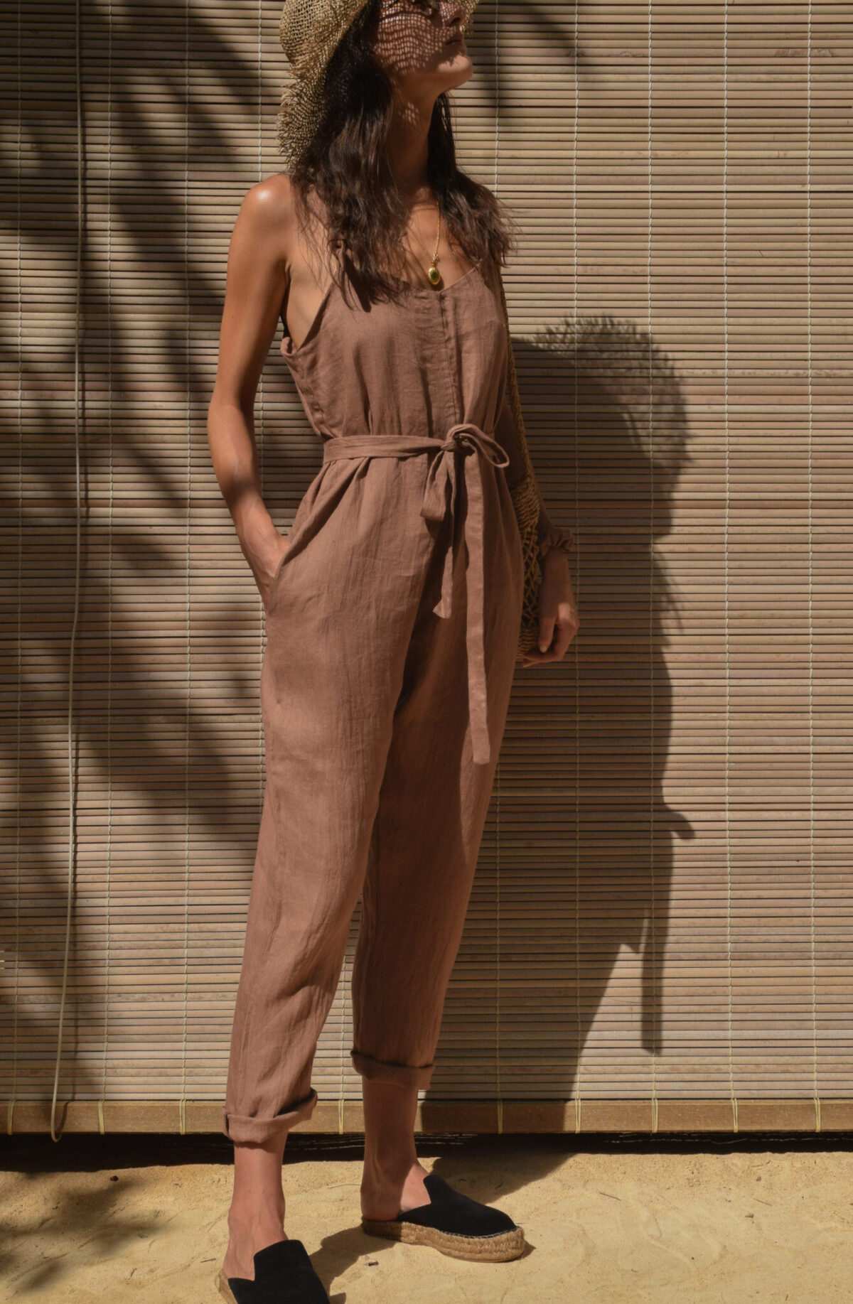 LINEN JUMPSUIT - SOIL - obrazek 10