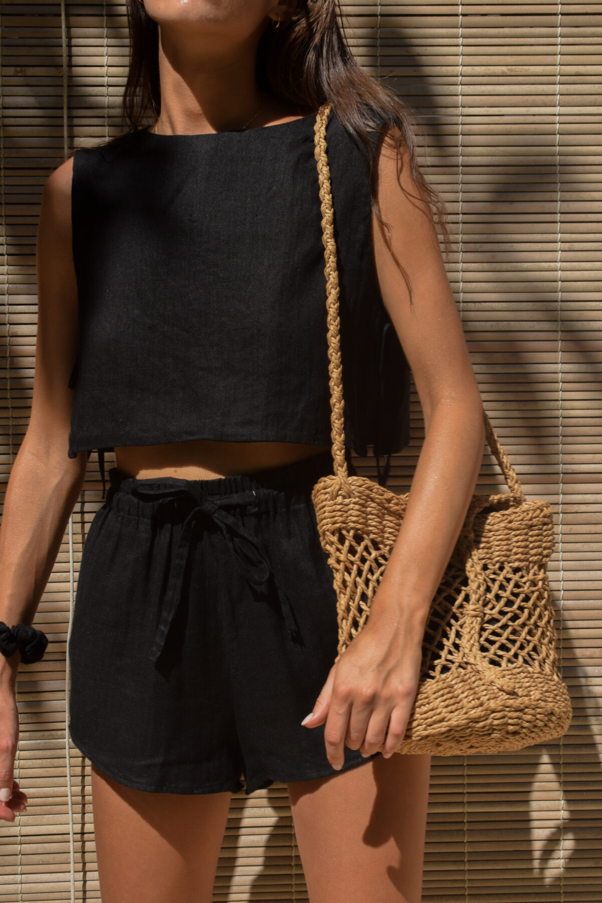 LINEN MINIMAL TOP - BLACK - obrazek 4