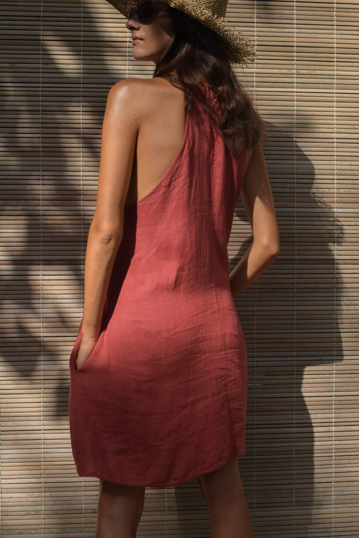 LINEN SIMPLE DRESS - GUAVA - obrazek 4